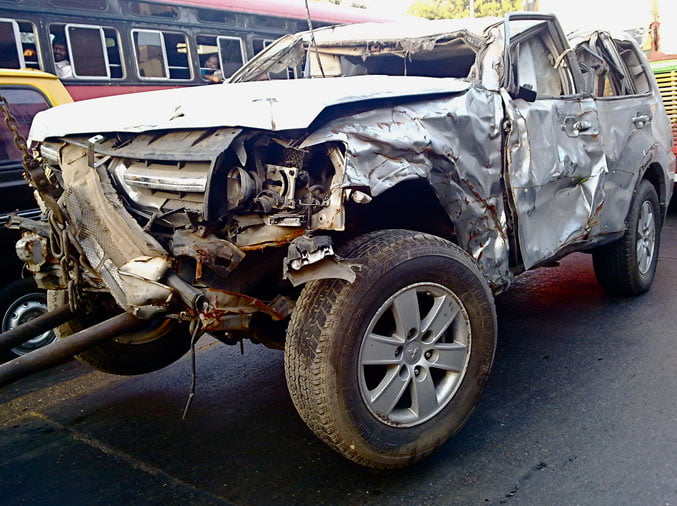 How do car and SUV rollovers happen