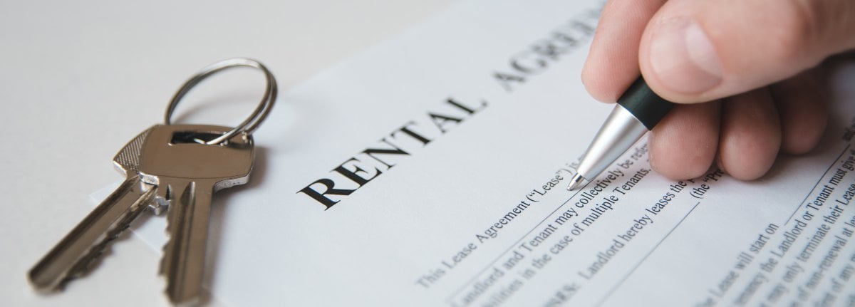 signing a rental agreement